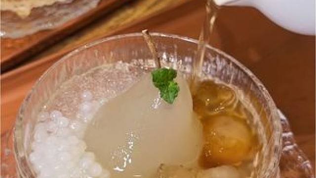 我精致的姐姐开的甜品店也是那么精致～不管你爱不爱吃甜食，这里总有你会喜欢的#甜品 #糖水 #花胶 #