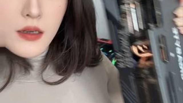 ？你拿着5090显卡出去混社会了是吧？ #电脑 #显卡 #diy电脑 #组装机 #数码科技