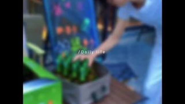 天色已晚 战友出征#市野露营咖啡酒馆 #单手抓啤酒