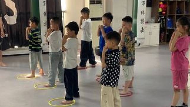 2025让我们给您的孩子带来自信，勇敢，坚强，向上，快乐的孩子，我在万体搏击俱乐部等你。#少儿搏击格