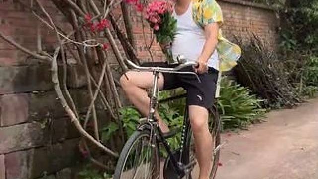 人生短短几个秋，不到白头不罢休 #川哥川嫂 #人生短短几个秋