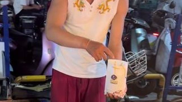 据说称了29年栗子了，说多少是多少，惊呆了✊#栗子哥 #高手在民间 #牛人 #镇江