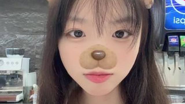 #网瘾少女的日常 #今晚来吃鸡游戏 #王者荣耀 你问我爱是什么 就是你来大神电竞上网