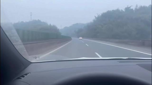 闺蜜一句分手了 我怒踩两百公里去接她