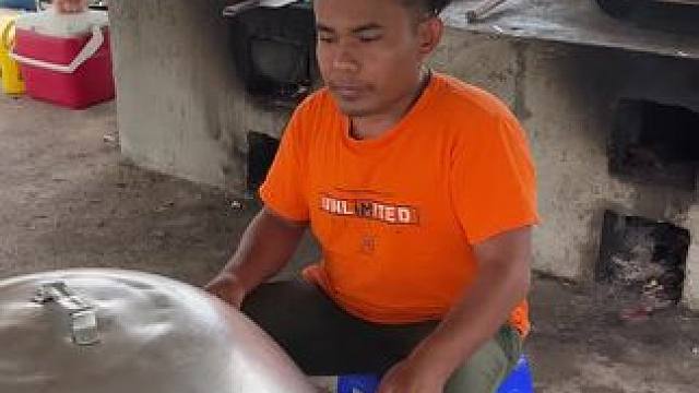 东南亚矮子 #柴火灶美食 #了解不一样的异国风土人情 #民族美食 #原生态农产品 #分享农村美食生活