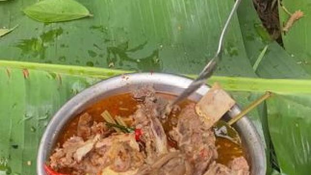 东南亚特色美食 #柴火灶美食 #原始生活 #户外烹饪 #野外生活纪录片 #大山里的美食