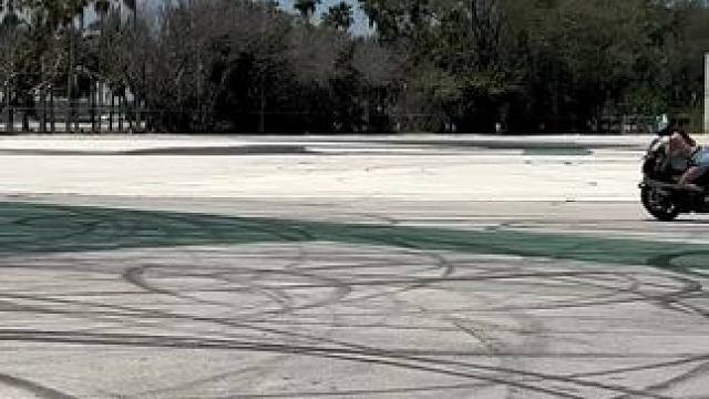 练压弯呢 #宝马s1000rr