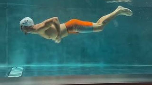 蛙泳出发技巧正确动作vs错误动作看看你是哪一种？ 蛙泳出发拉出 ⠀⠀⠀⠀⠀⠀⠀⠀⠀⠀⠀⠀ ⠀⠀ 
✔