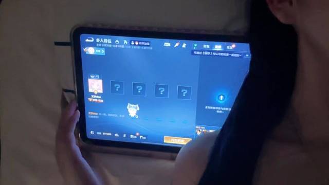 等你组队太难了，我要睡觉了，晚安