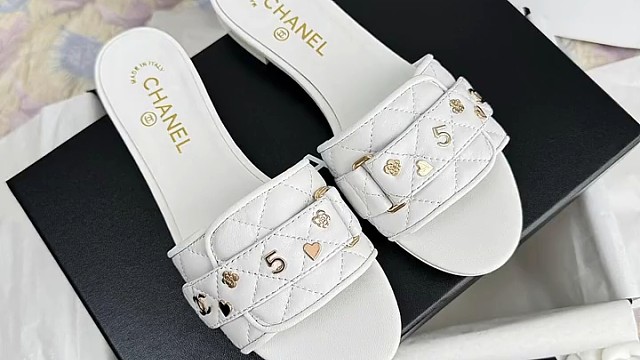 香奶奶25春夏❺多种元素铆钉拖鞋chanel5号 chanel拖鞋 chanel凉拖鞋 香奈儿凉拖