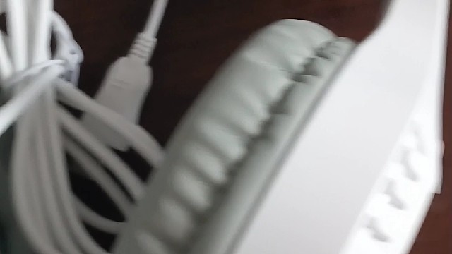 用最好的键盘跟鼠标，还有电脑专用的耳机