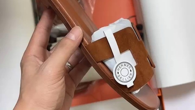 美翻了的这一双拖鞋啊啊啊啊啊爱马仕马鞍皮 仙女的拖鞋 女士凉鞋