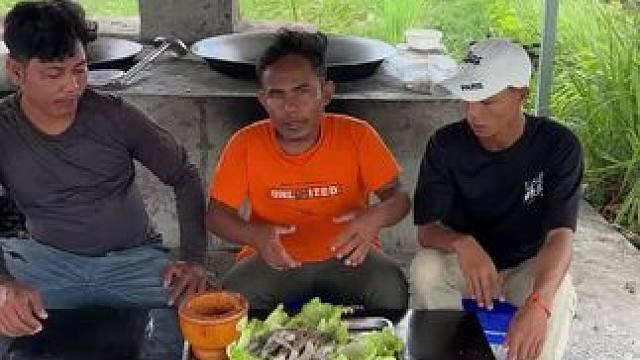 东南亚矮子 #我的乡村生活 #农村美食记录生活 #我的日常生活 #原创视频