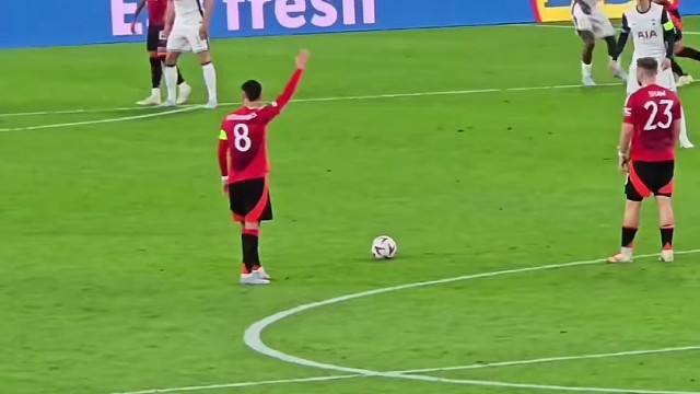 范德芬改变欧联杯冠军归属的一次门线解围#足球