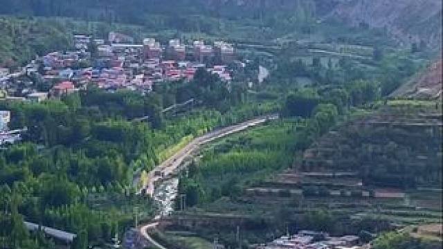 有一种旅行不必去远方，家乡就可以看好山好水，风景很美，空气清新，卸下一身疲惫，感受生活的惬意。#乡愁