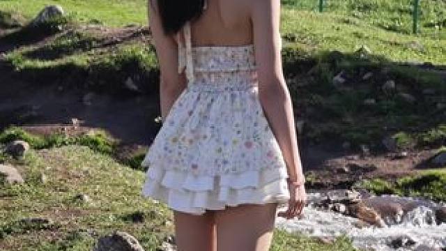 兄弟们今天我替你们自由！！ #治愈系风景 #新疆旅游 #那拉提草原 #滑草 #新疆是个好地方