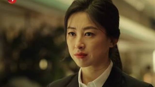 二零一八年，吴豫当起了外卖员，黄萧突然出现在吴豫面前……#廖凡  #朱珠  #东方卫视宿敌