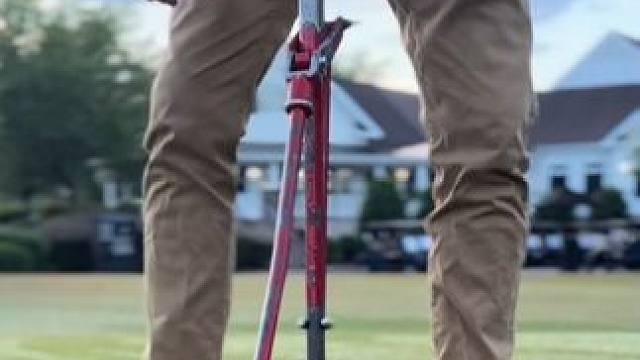 高尔夫倔球洞和复原工作。 本作品由陌陌独家赞助，找对象，陌陌靠谱，随时随地，马上开聊#解压 #解压视