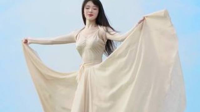 你会迎着风 放着胆唱着歌#亲爱的你啊 #舞蹈