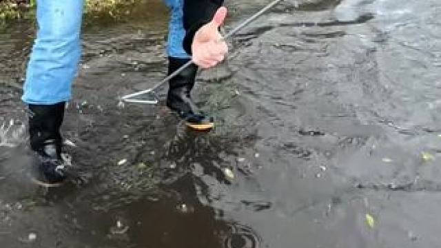 清理堵塞排水口 #国外视频分享 #解压 #清理 #排水口