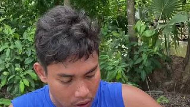 东南亚美食 #我是美食创作者 #我是吃货 #干炸鱼做法 #这吃法真的忍不了了 #蒜苗炒肉菜谱