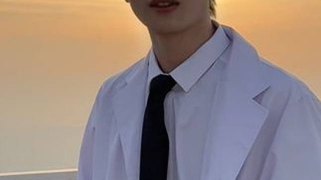 恋爱互动剧《无法抗拒的他们》 #无法抗拒的他们 芒果给你发送了一位男友，请你准时查收～#相亲记 #闺