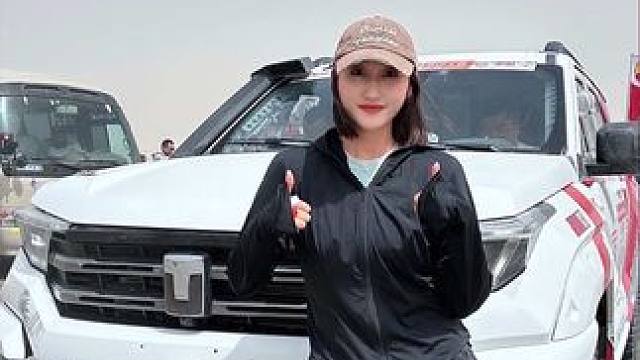 #坦克400 以实力技术并存 第一冲线 顺利完赛#2025长城汽车环塔拉力赛 #中国坦克为热爱上场