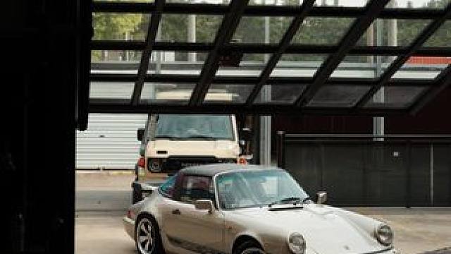 为了流量没底线了 开始水视频 开箱朋友送了个大礼 #摄影 #车库 #老爷车 #流量的敌人