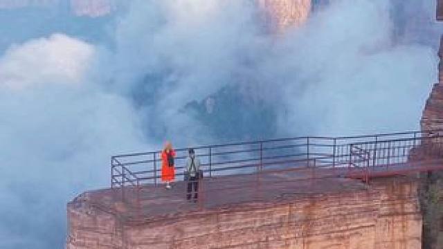 有多少人去过南太行回龙天界山老爷顶，却错过了如此壮美的观景台，“归真台”，自然之美的绝佳体验地，仿佛