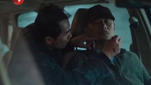 间谍为摆脱追踪，制造替身假死#东方卫视宿敌