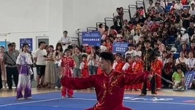 在邵阳校园武术大赛现场，让我看到了武术的传承力量！#裁判 #校园武术 #传承文化