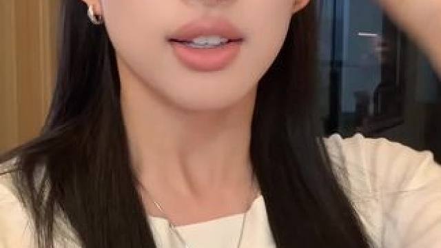 终于知道它为什么号称黑胶妆前乳了！哪里卡涂哪里是真绝啊！ #好物分享 #种草 #妆前乳 #卡粉