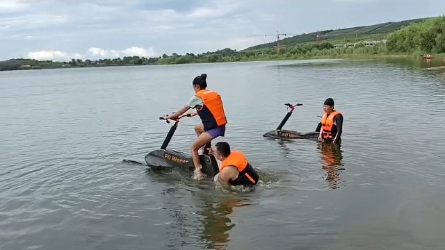 驭浪如风，水上骑行
FO Water水上自行车