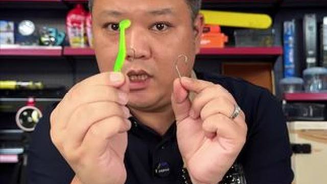 歪嘴丸世鱼钩 专挂蚯蚓等活饵的丸世鱼钩，自己用做串钩钓黄辣丁或者海钓做串钩都非常合适，而且歪嘴设计中