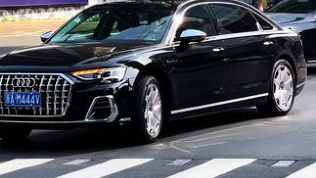 后来你也开上了霍希，却忘了当初你的样子#奥迪a8霍希版 #奥迪a8l #dou是好车