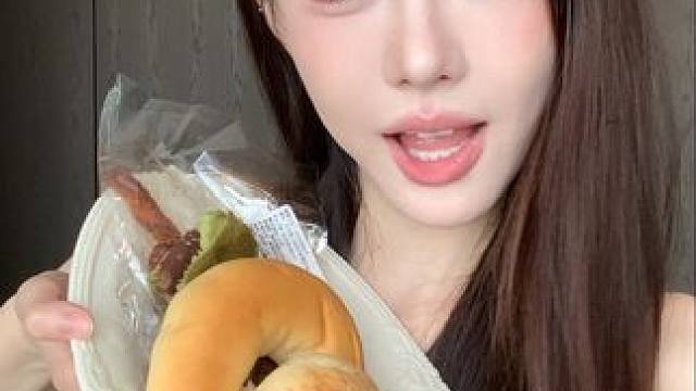 面包脑袋上线7款低卡吃不腻面包分享～#低卡零食 #低卡面包 #身材管理 #欧包