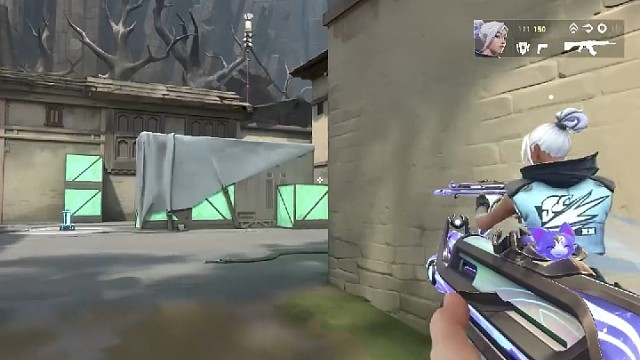 这两个人的配合打得跟双人成行似的