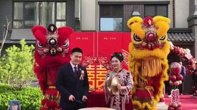 自己的婚礼怎么也得让我听个响啊#婚礼 #松弛感 #拍摄花絮 #婚礼现场 #婚礼跟拍