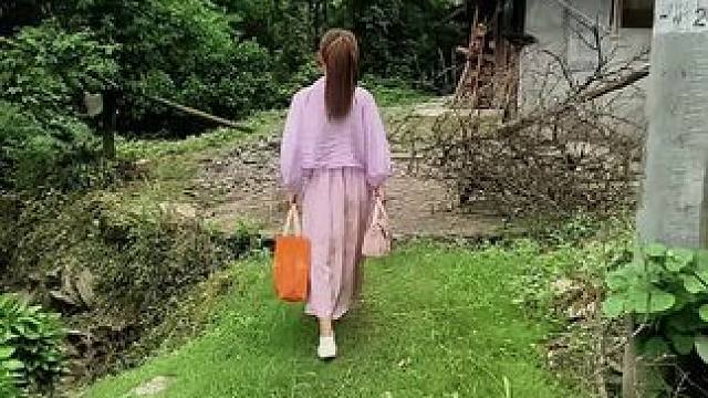 他乡归来只剩房，每年端午节前，都会开车回老家只为寻觅童年的记忆，今年最后一次回来，明年就不回来了！#