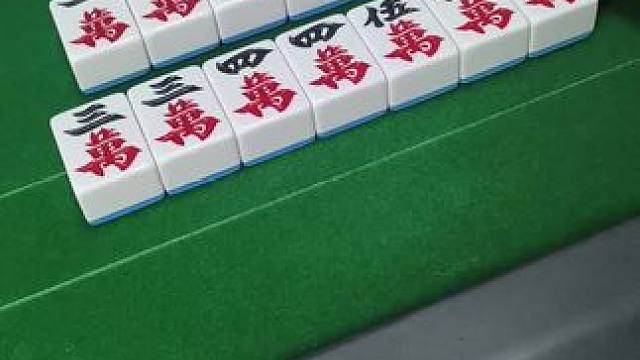 居然说我五万炸胡#微乐四川麻将移动版 #麻将麻将抖起来 #好玩的麻将游戏 #麻将直播