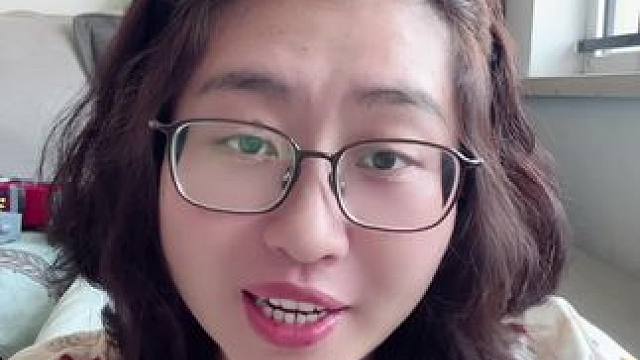 #刘若英飞行日巡回演唱会 #刘若英回应演唱会两姐妹点歌 #刘若英致歉 #万万没想到 #刘若英