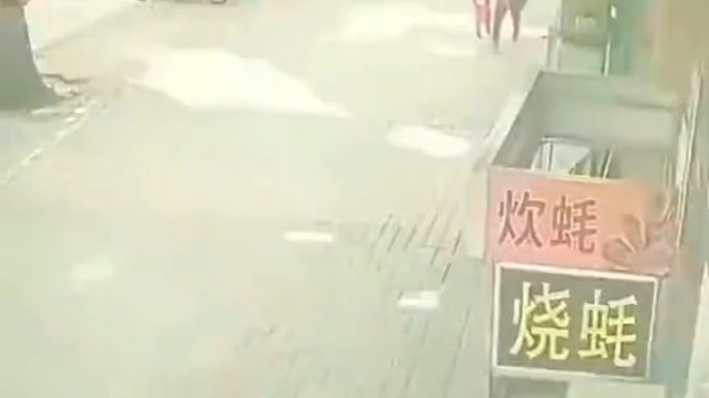 人贩子就不能让群众自己解决嘛[发怒]