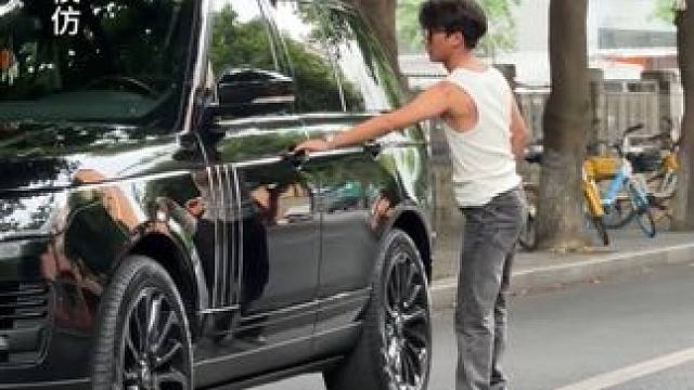 出门在外车子就是你的名片 年轻气盛必须路虎揽胜#揽胜行政 #路虎揽胜老改新 #成都路虎王