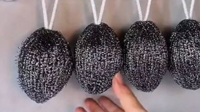 自带挂绳的钢丝球，紧实耐用，用完挂起来干净又卫生#钢丝球 #厨房好物 #刷锅神器  #高品质钢丝球 