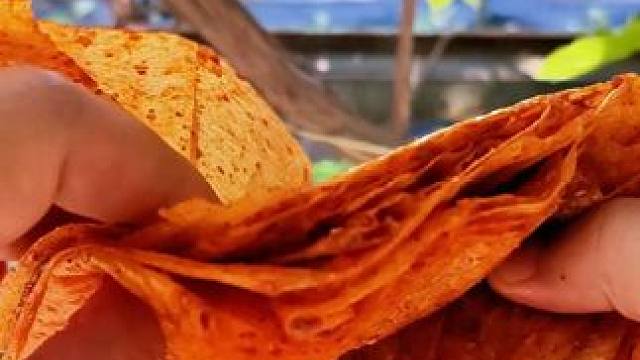 老式大辣片 不是辣片你吃不起，而是你没有试过这款，这个老式大辣片吃到嘴巴里面，芝麻和豆香碰撞，真的是