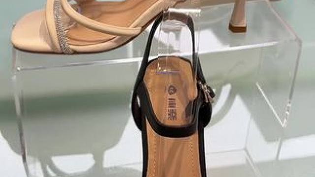 #流量扶持 #鞋#康奈#康奈鞋，选好鞋就来康奈，款式好看，上新的也很快款式 #康奈