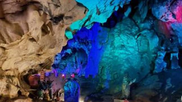 端午假期相约佛爷洞景区，探寻天然溶洞的魅力，感受大自然的鬼斧神工，欣赏迷人的风景，现在49.9元即可