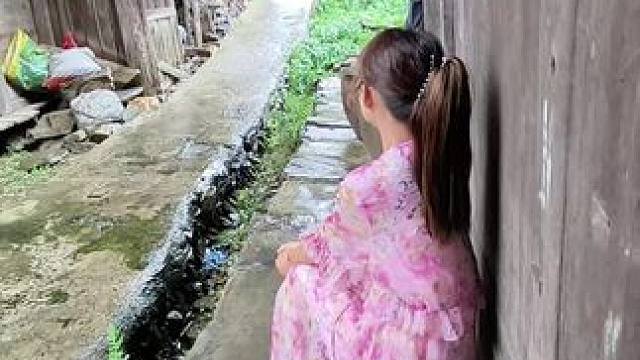 小时候就很期待这种天气，喜欢很疯狂的风，好大的雨，很响的雷，，，#我的乡村生活 #农村生活 #乡愁记