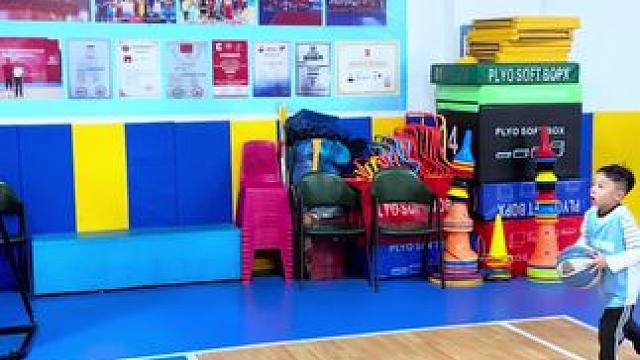 小小身体，大大能量，加油少年！