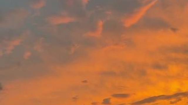 今天的日落很美
可惜没人分享